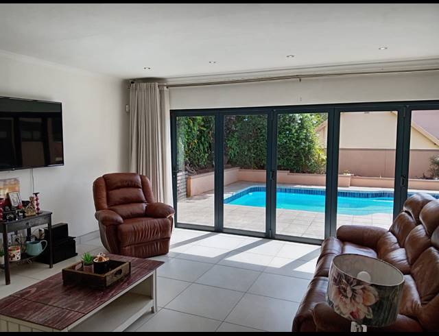 4 BEDROOM HOUSE FOR SALE IN UMHLANGA CENTRAL